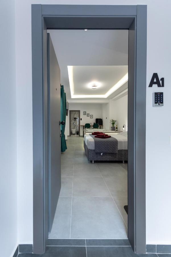 לריסה Frourio Lodge Α1 מראה חיצוני תמונה
